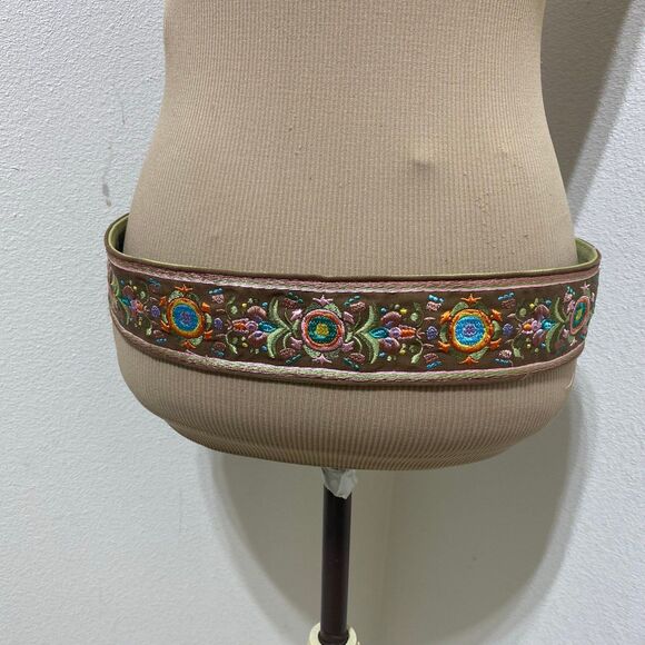 Embroidered Needle Work Brown W/ Multicolor Design D Rings Buckle Belt Size
30 main image 6